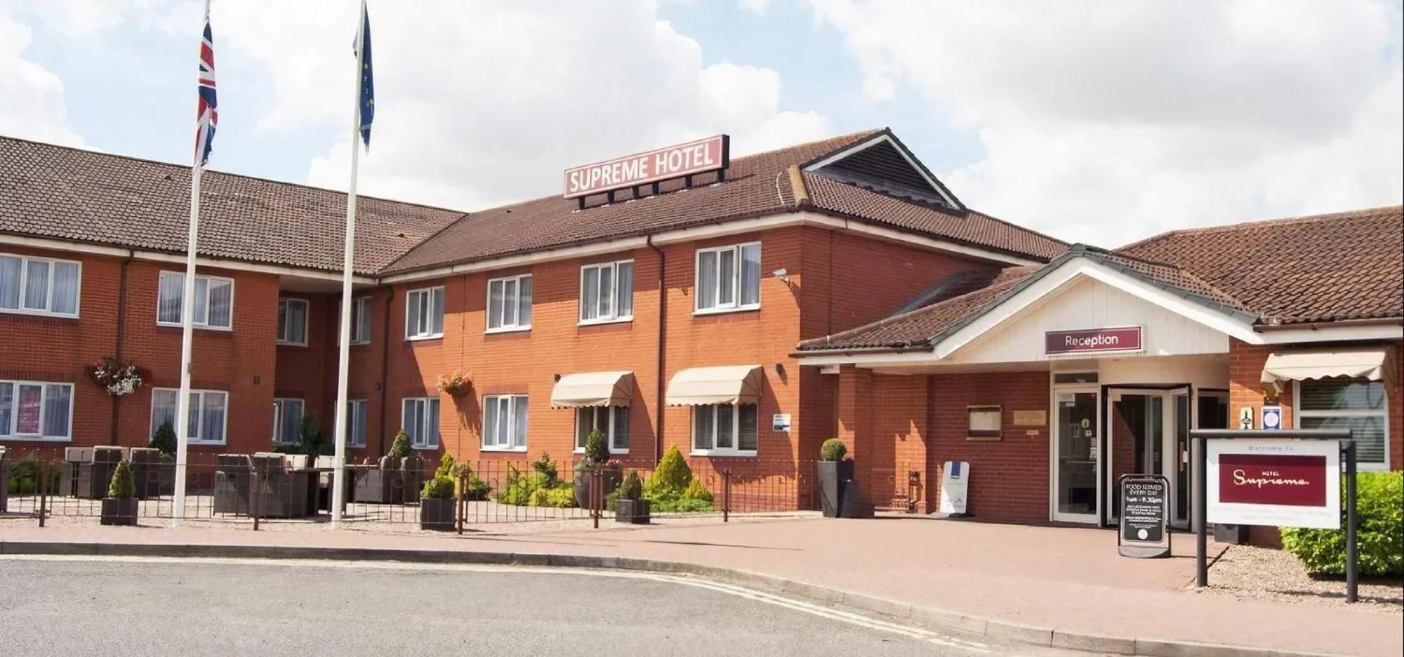 Supreme Inn Boston Swineshead Exteriör bild