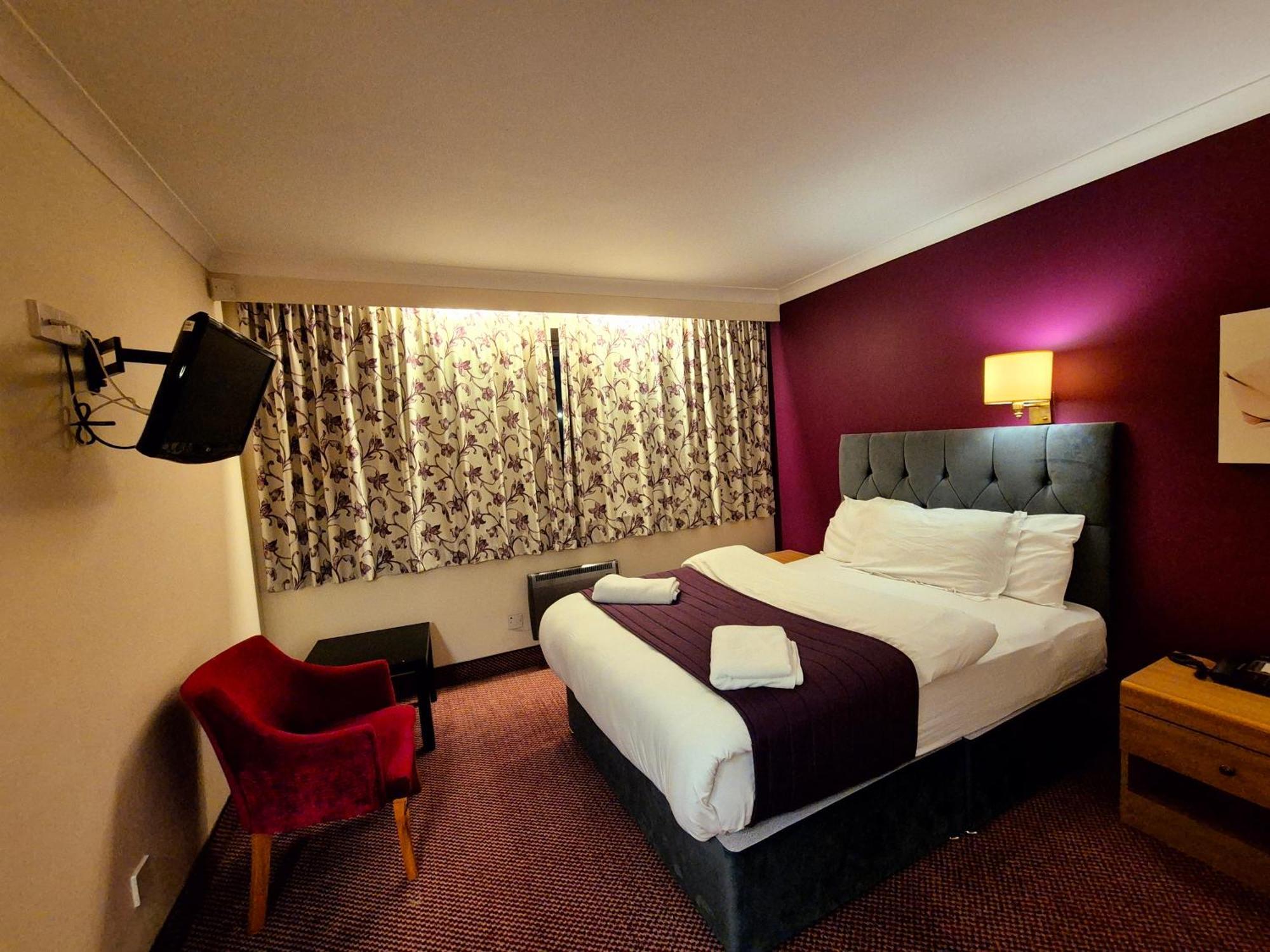 Supreme Inn Boston Swineshead Exteriör bild