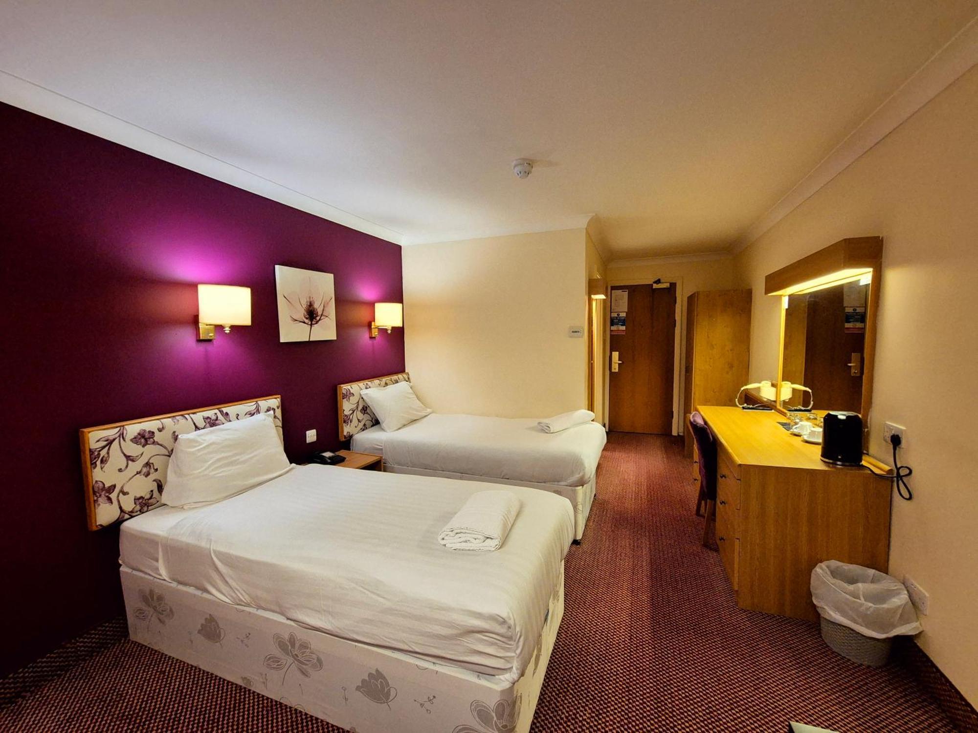 Supreme Inn Boston Swineshead Exteriör bild