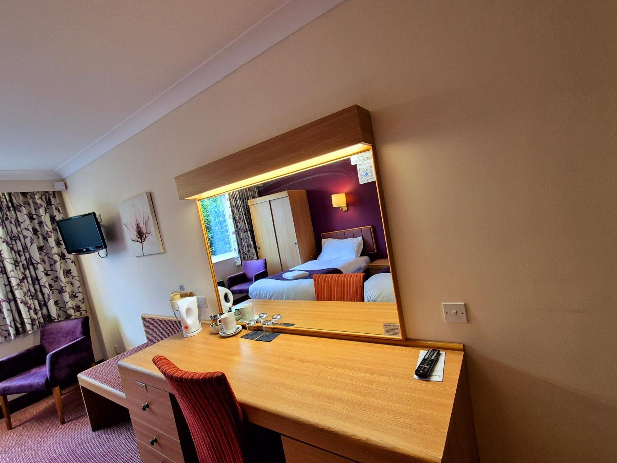 Supreme Inn Boston Swineshead Exteriör bild