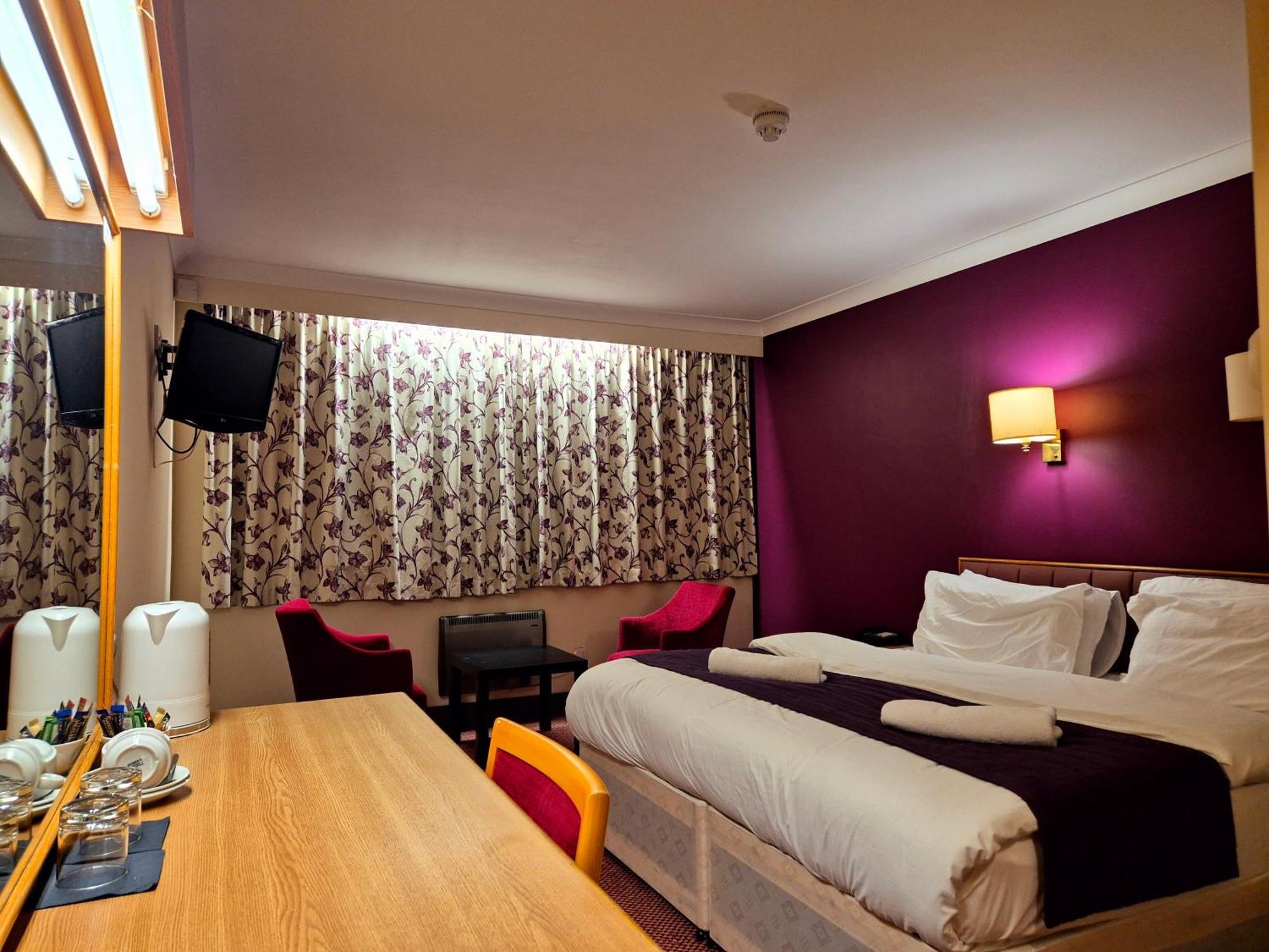 Supreme Inn Boston Swineshead Exteriör bild